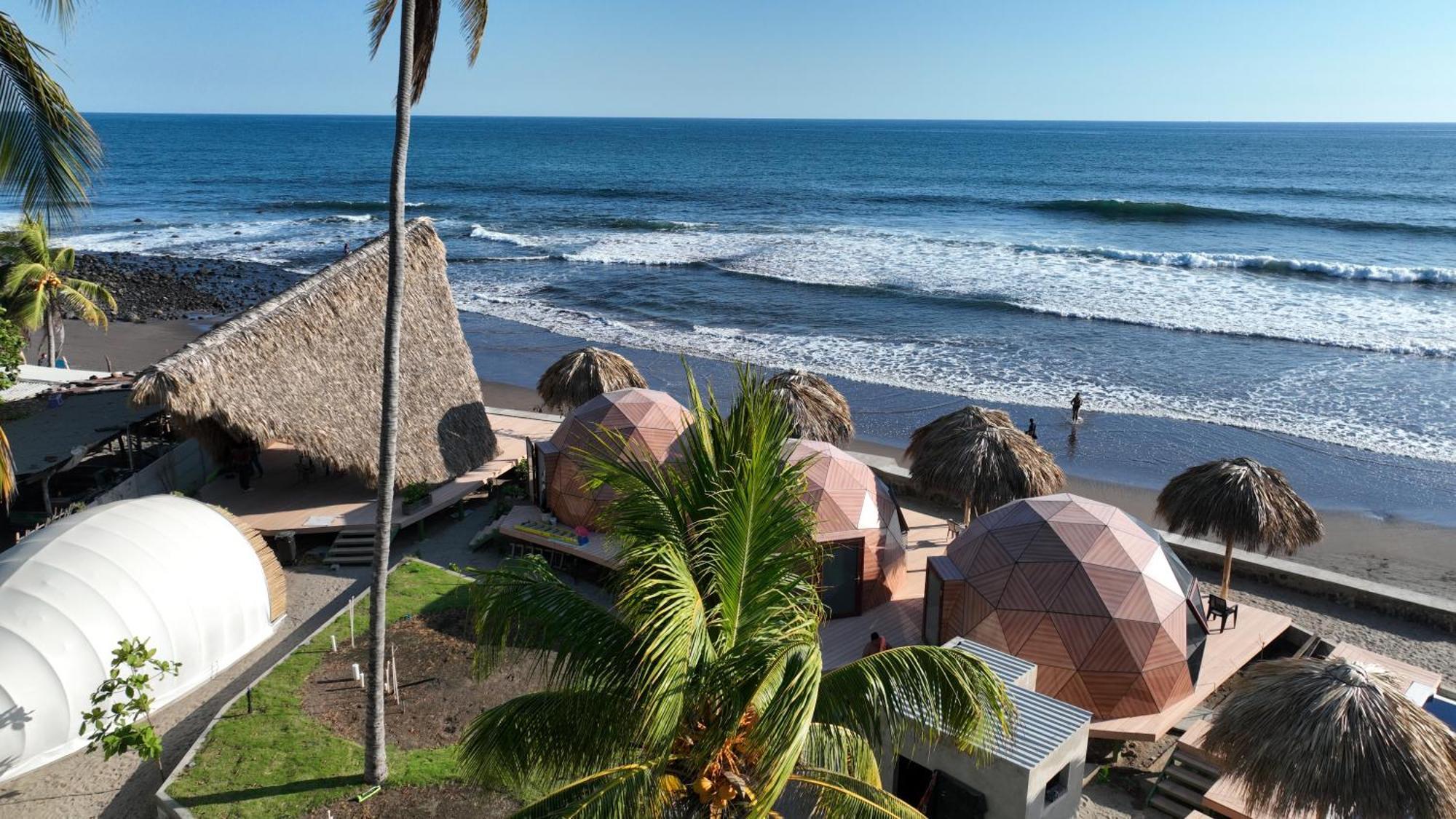 Almare Zonte - Beachfront Glamping Hotel El Zonte Exterior foto