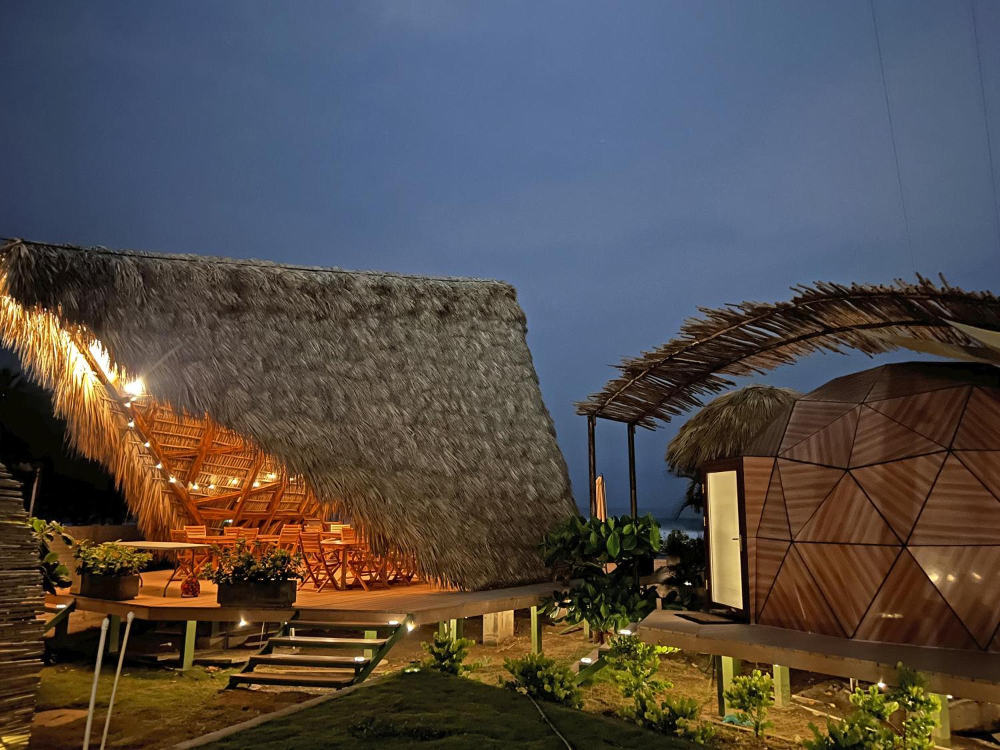 Almare Zonte - Beachfront Glamping Hotel El Zonte Exterior foto
